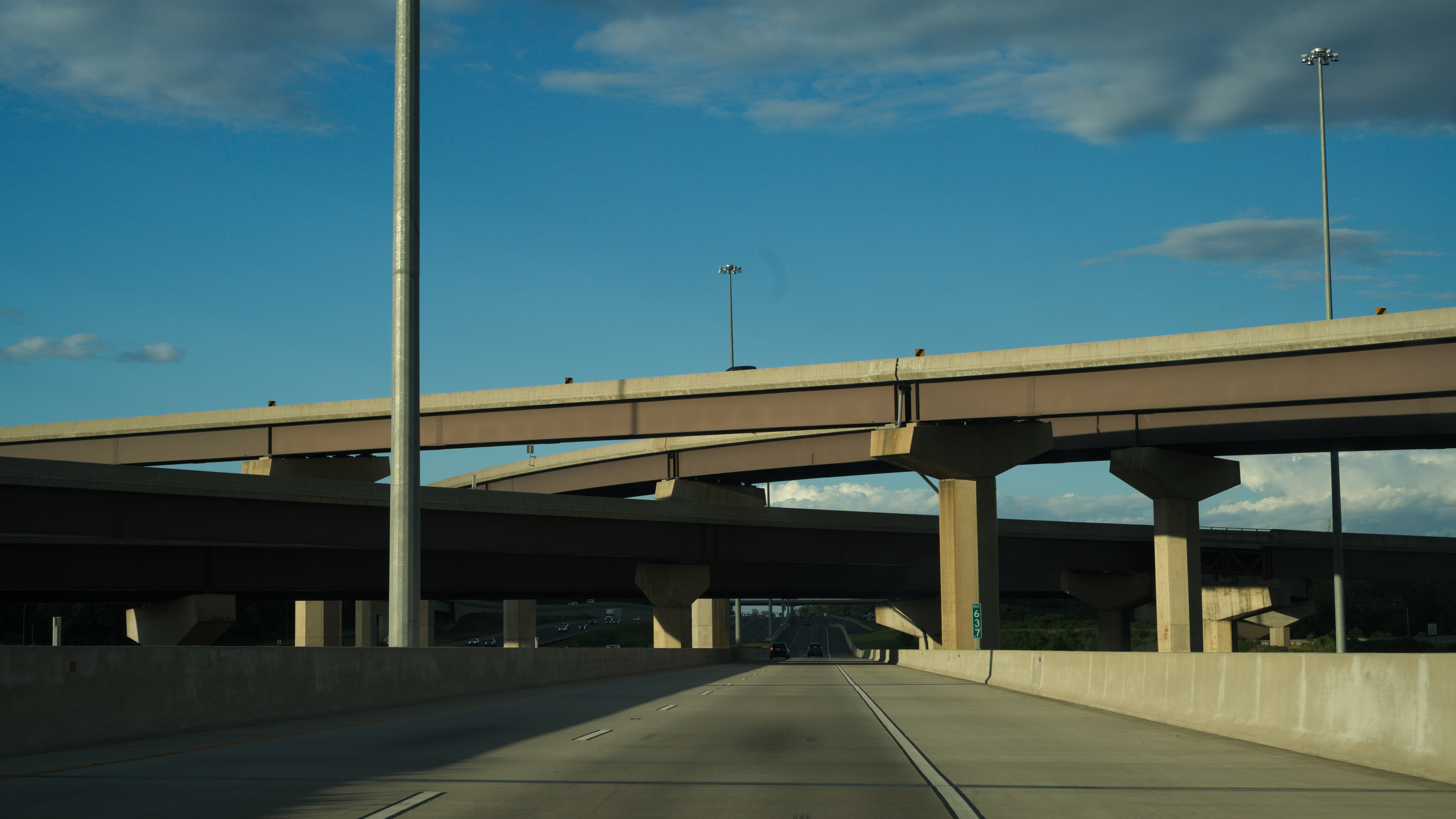 Picture of the 215 overpass.